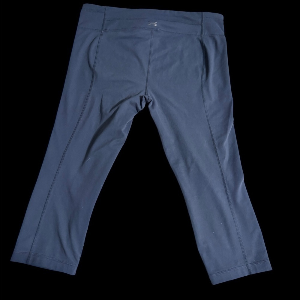 Slate Gray cropped Under Armour Leggings Lg - Picture 3 of 5